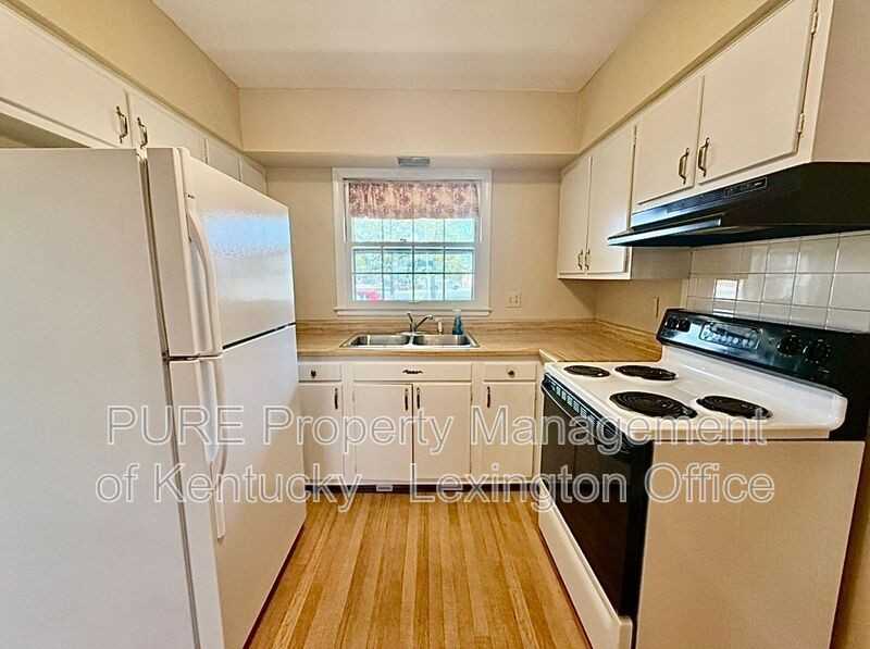 2037 Garden Springs Dr #B - Photo 7 of 18