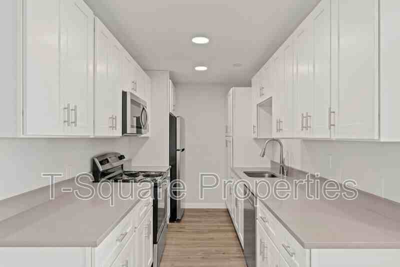 2918 Nassau St #302 - Photo 4 of 19