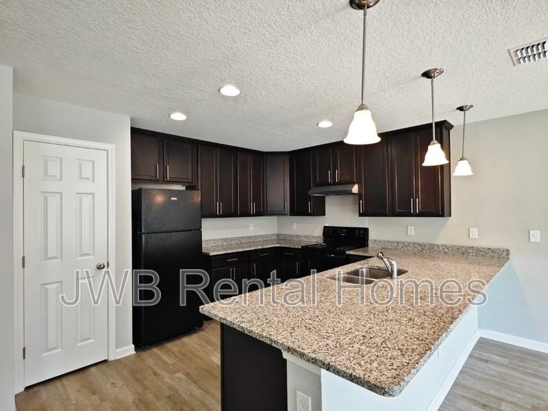 1843 Jefferson Rd - Photo 3 of 9