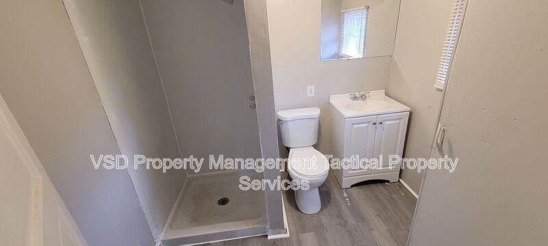 7523 Aetna Rd - Photo 7 of 14