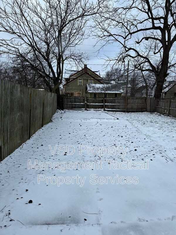 2180 West Blvd #UP - Photo 3 of 12