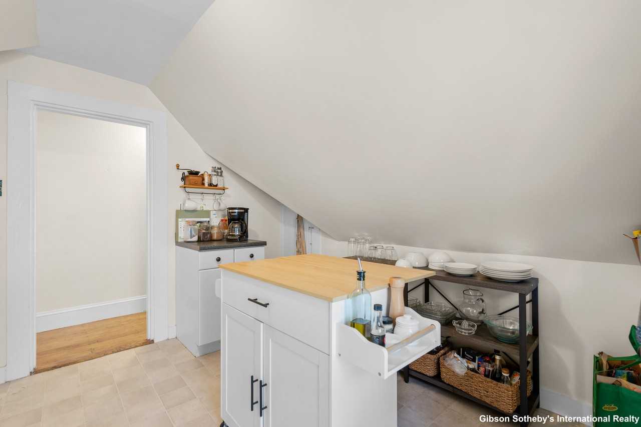 5 Wenham St #3 - Photo 5 of 10