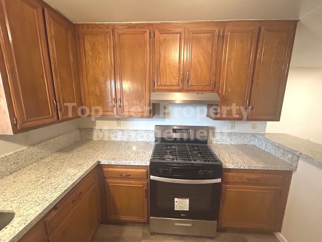 3931 Bedford Ave - Photo 3 of 21