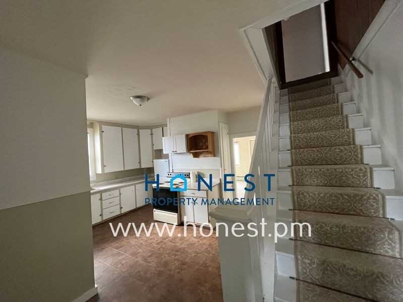 8 Lasalle St #2 - Photo 3 of 29