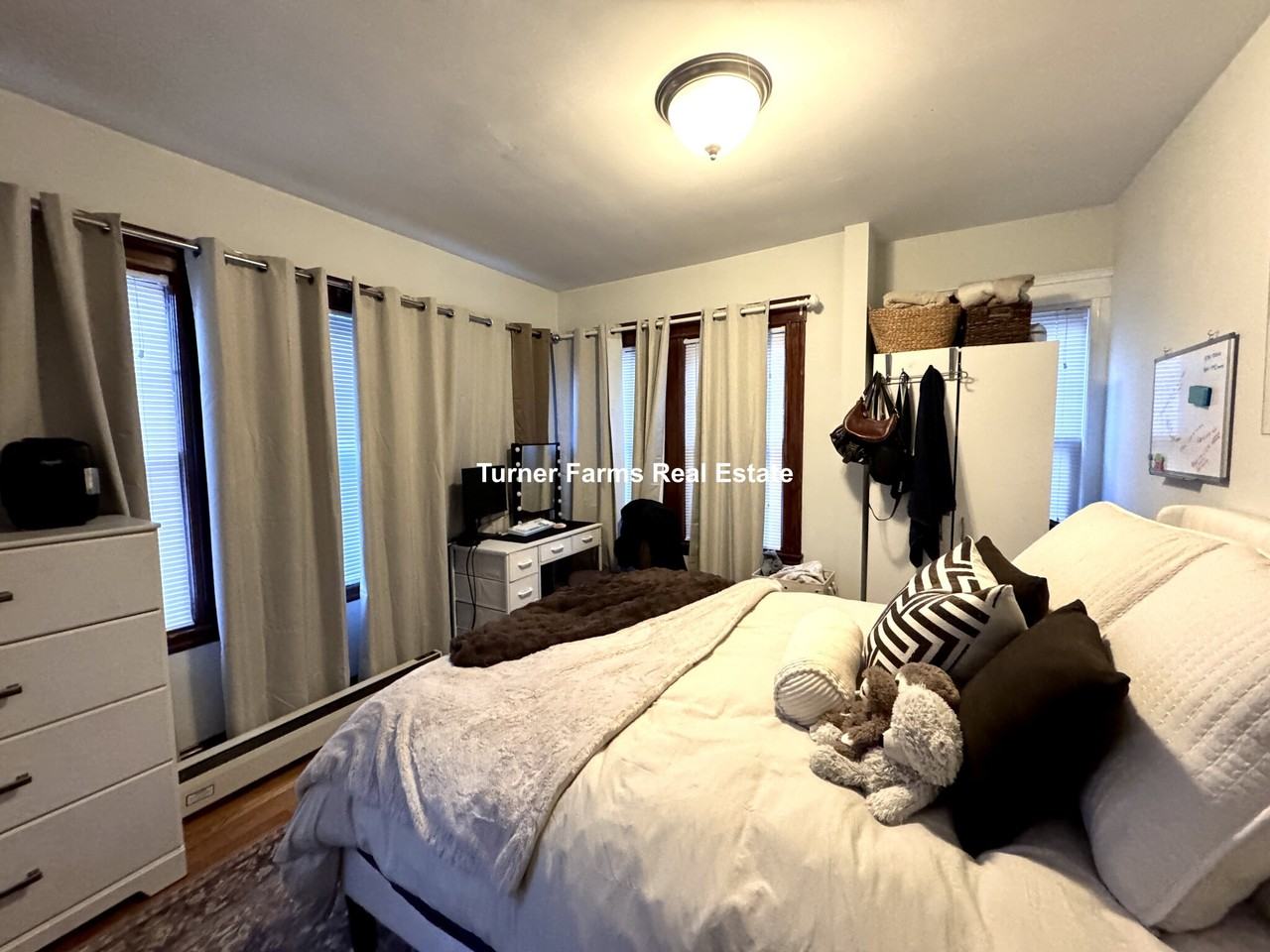 Calumet St - Photo 3 of 24