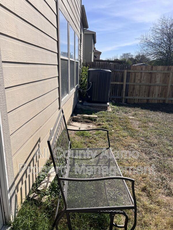 7431 Cedar Farm - Photo 6 of 45