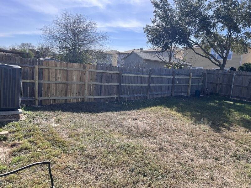 7431 Cedar Farm - Photo 7 of 45