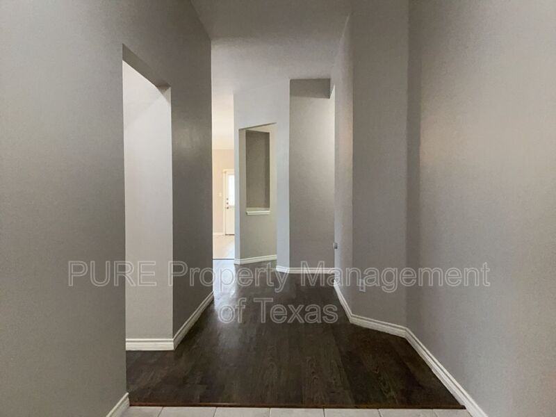 1309 Laurel Glen Blvd - Photo 3 of 22