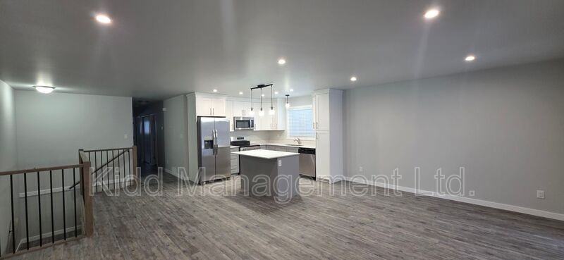 5620 Kidd Pl #A - Photo 4 of 19