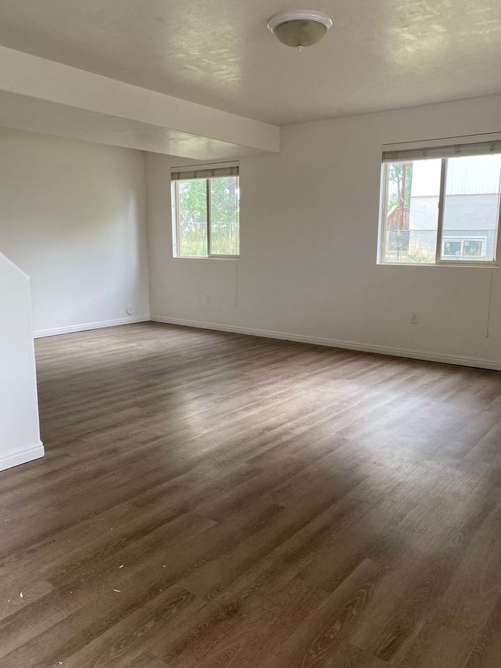 2269 W 700 S - Photo 3 of 22