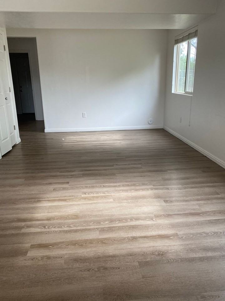 2269 W 700 S - Photo 4 of 22