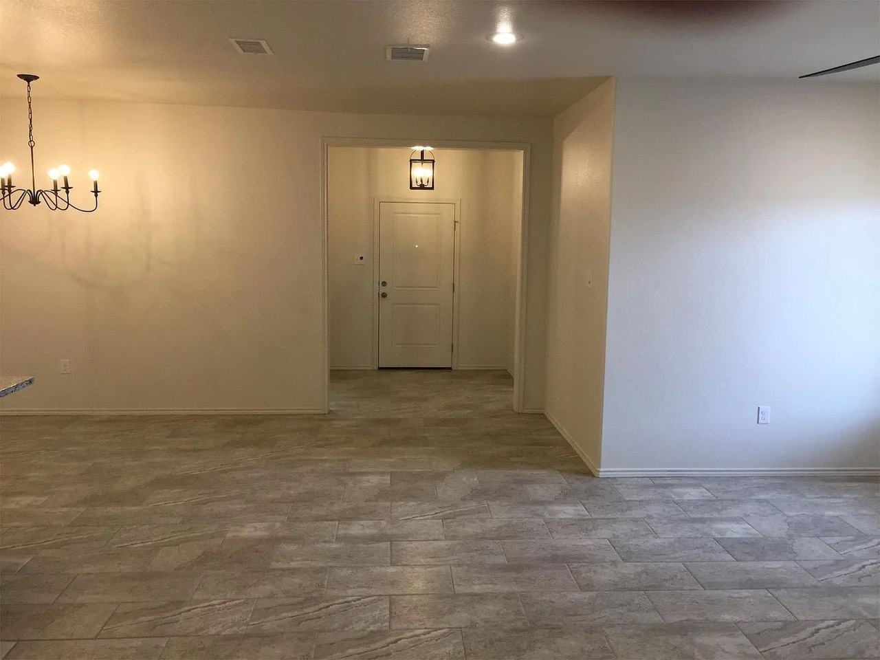 9603 Iola Ave #A - Photo 4 of 9