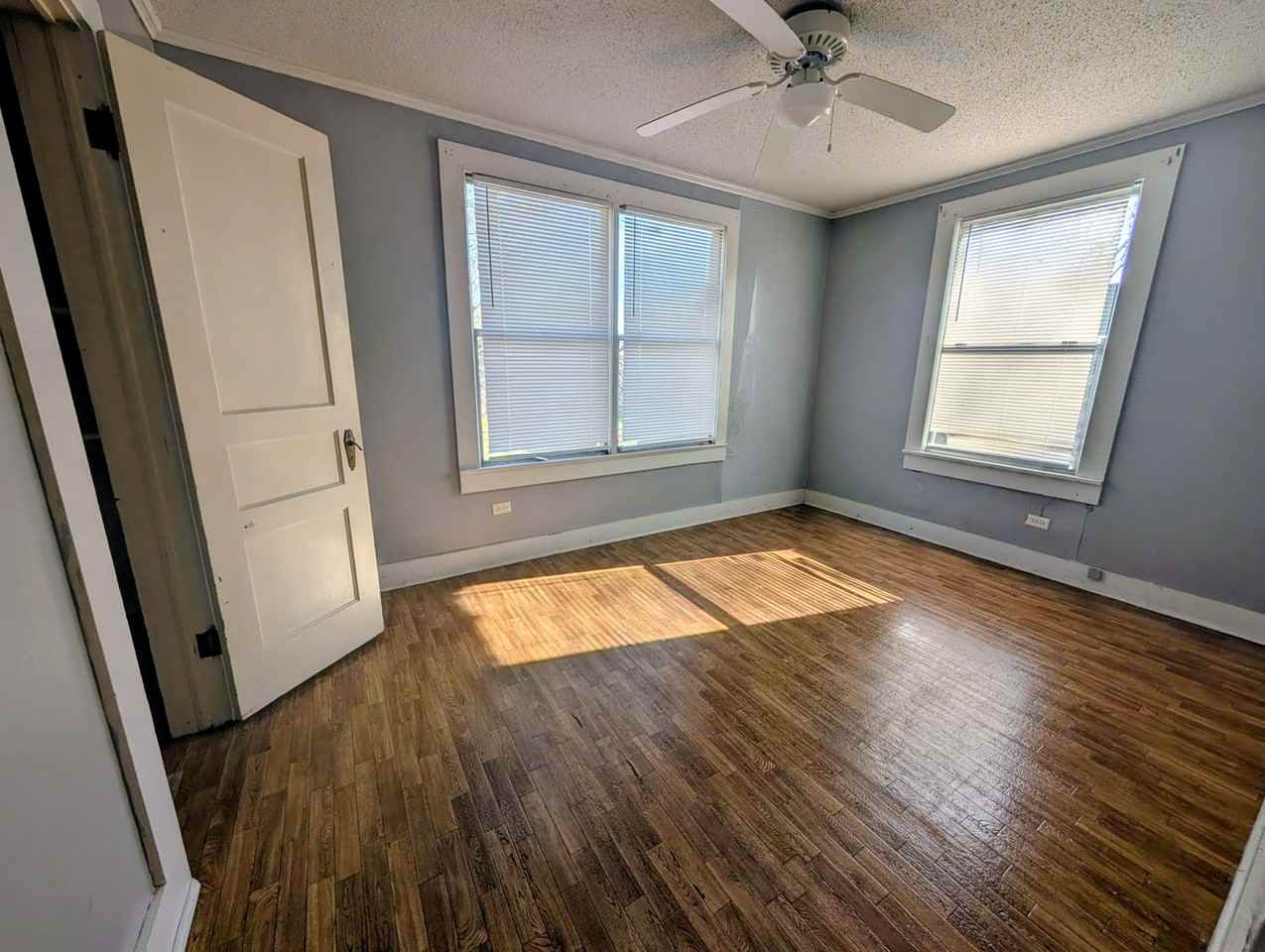 1206 Draughn St - Photo 3 of 6