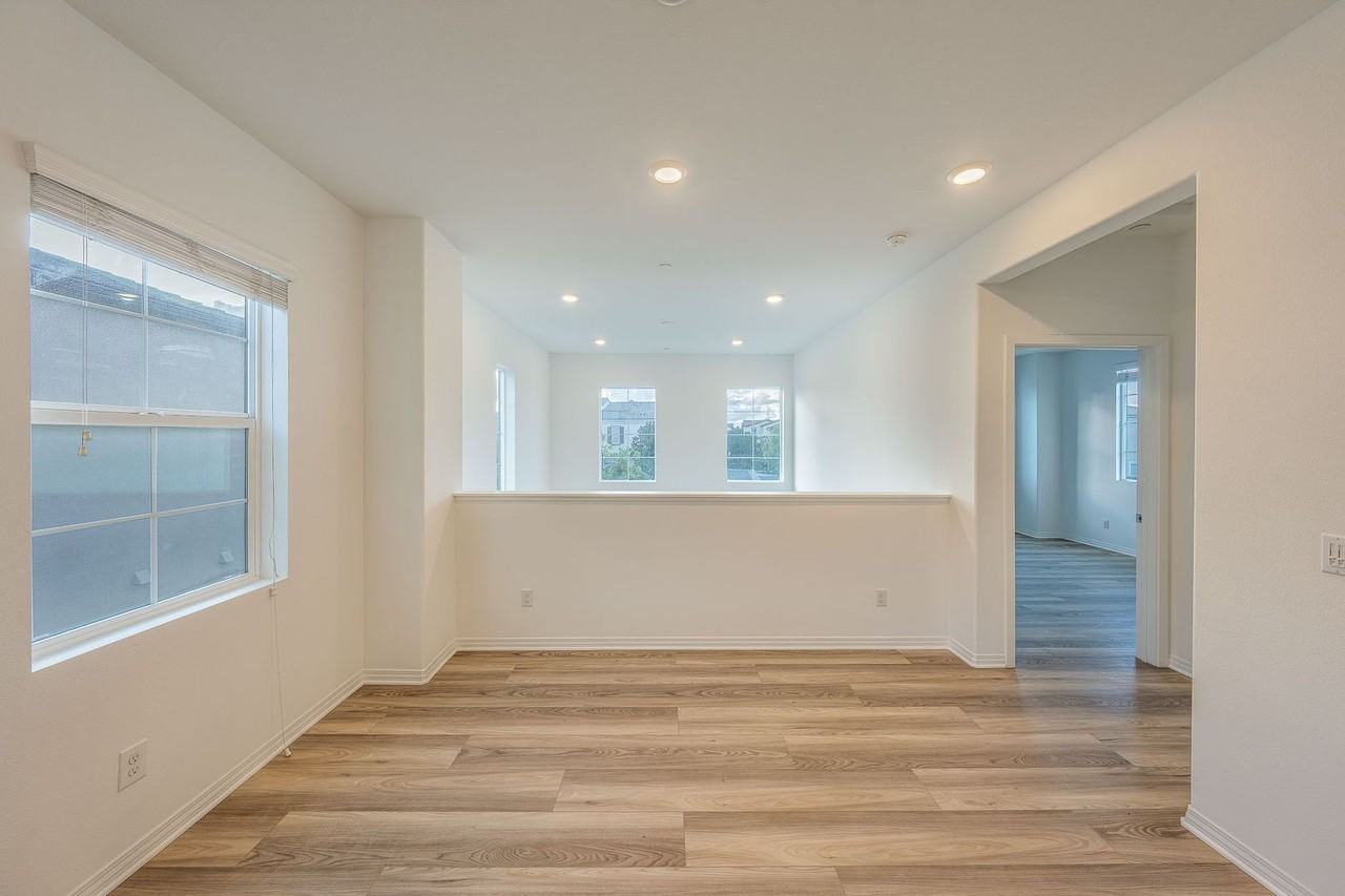 8635 Festival St - Photo 7 of 23