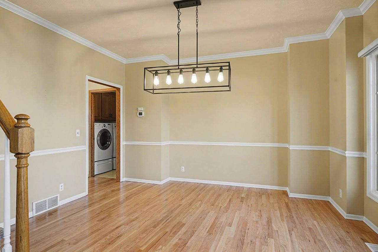 17001 Y St - Photo 5 of 36