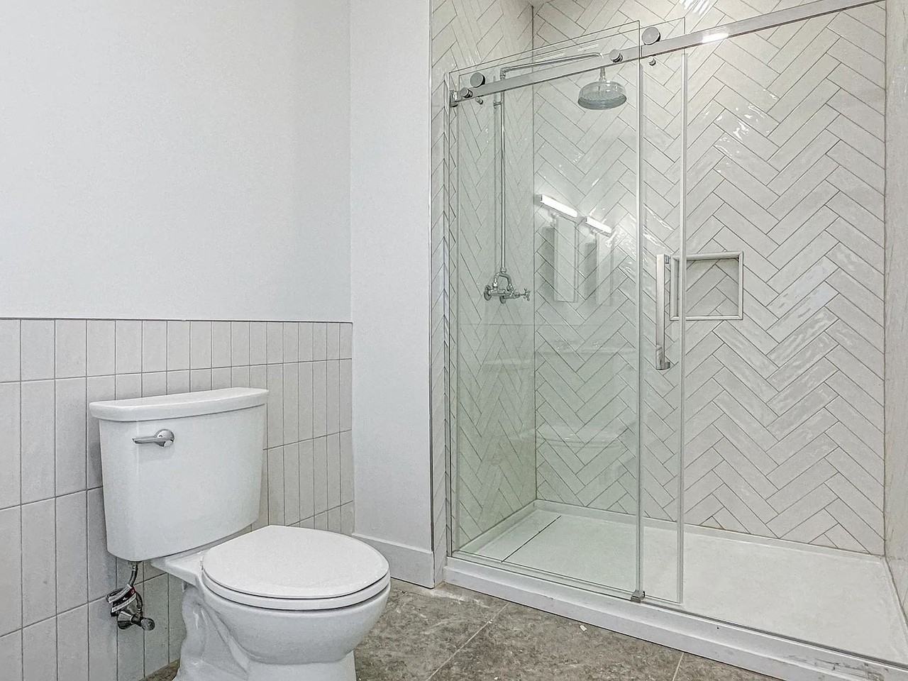 Berks Warehouse - Photo 5 of 50