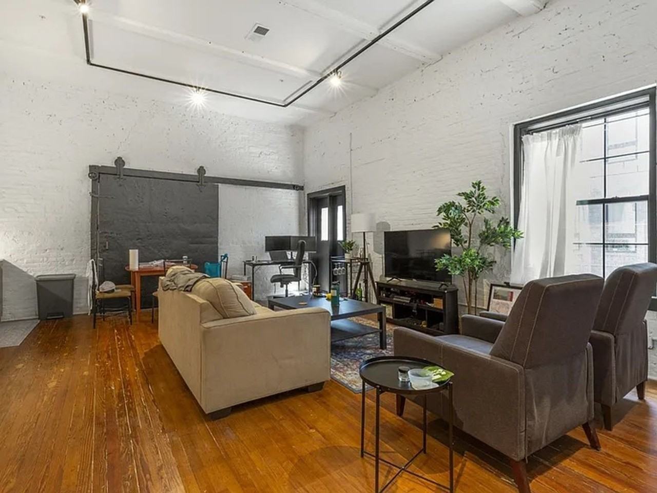 Berks Warehouse - Photo 7 of 50