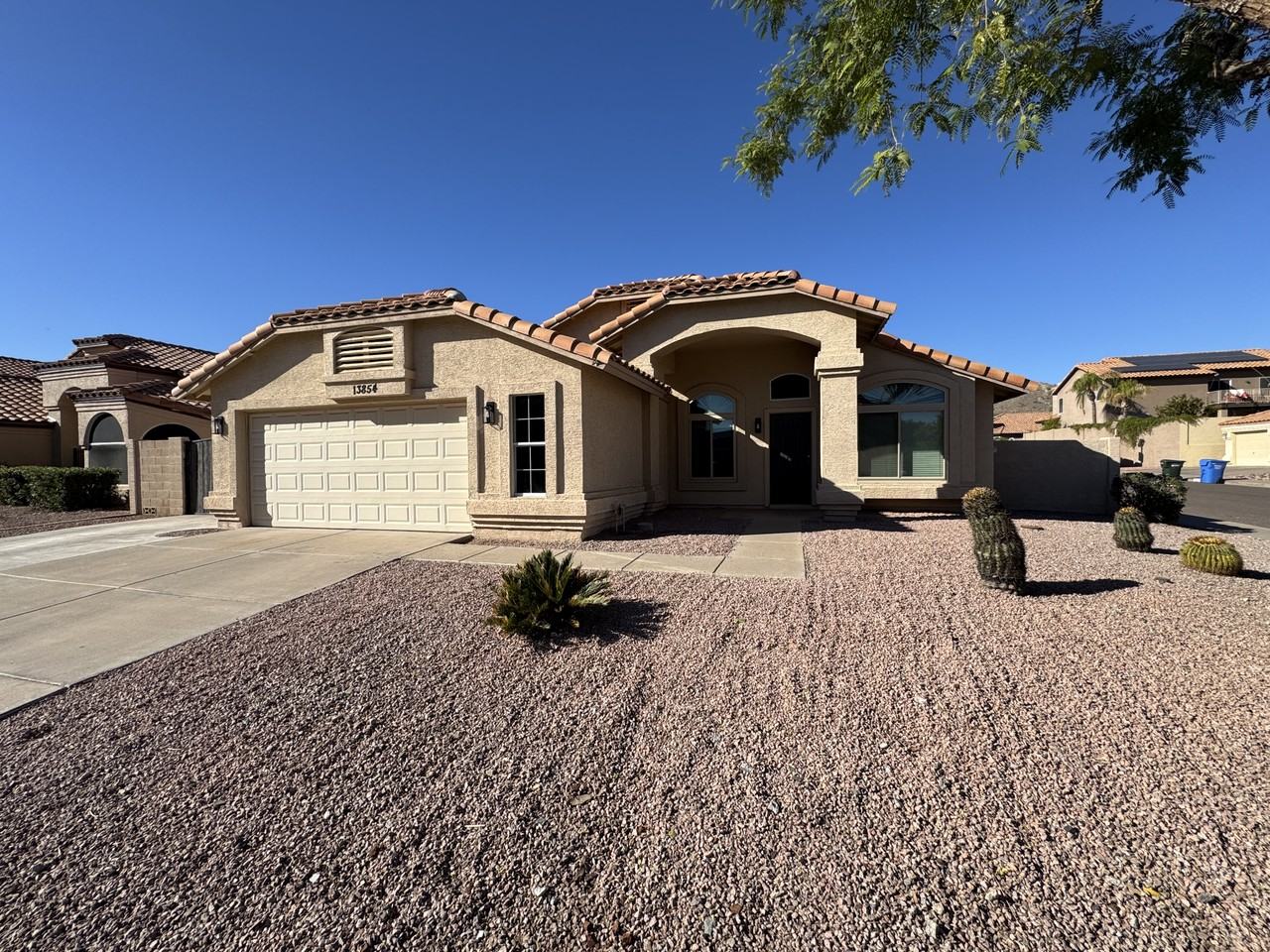 13854 N 30th St - Photo 2 of 29