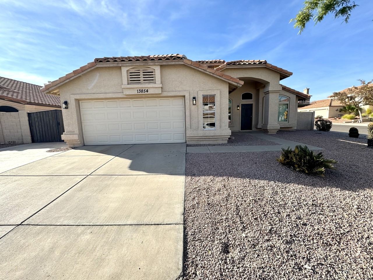 13854 N 30th St - Photo 4 of 29