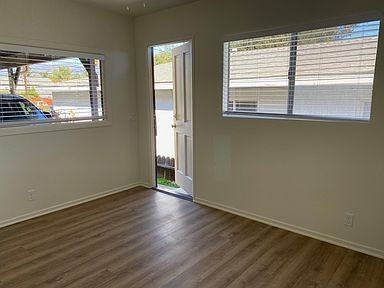 825 W Anapamu St - Photo 5 of 7