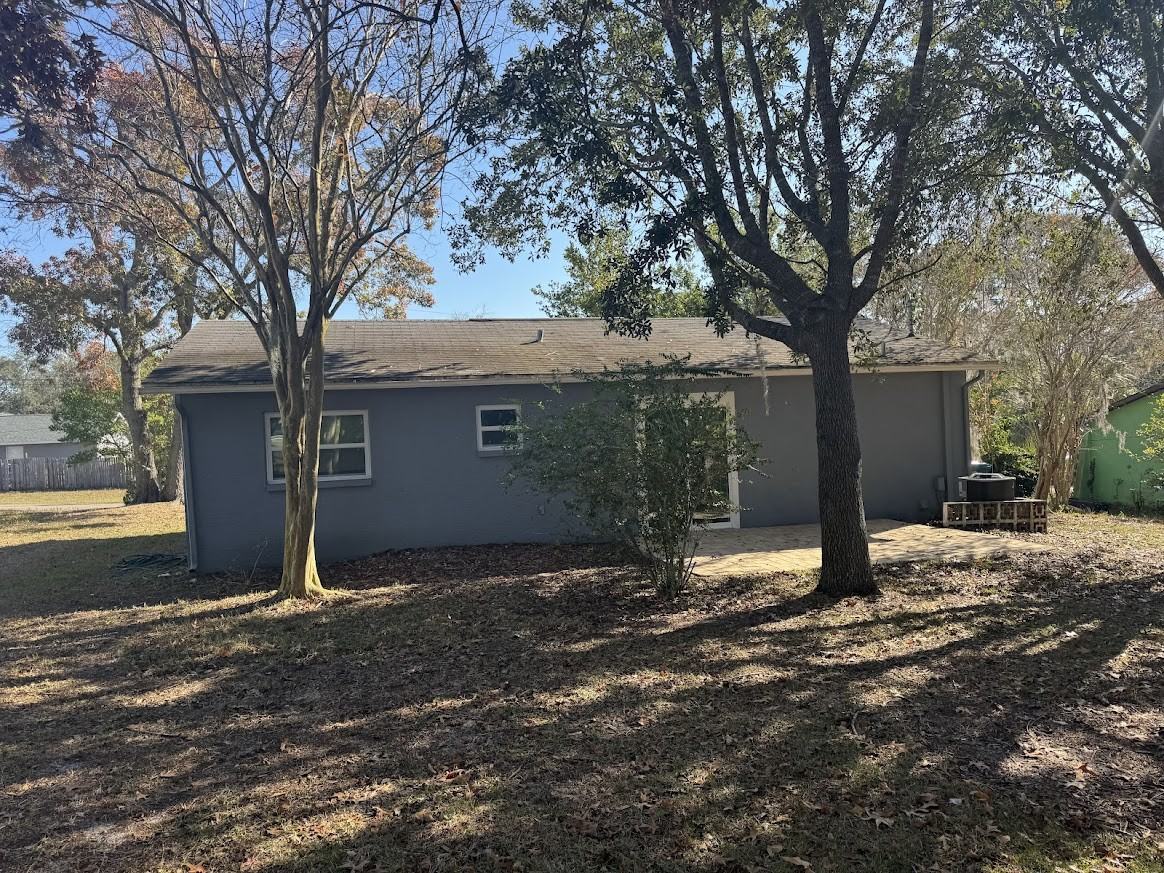 1405 Galveston Ave - Photo 2 of 14