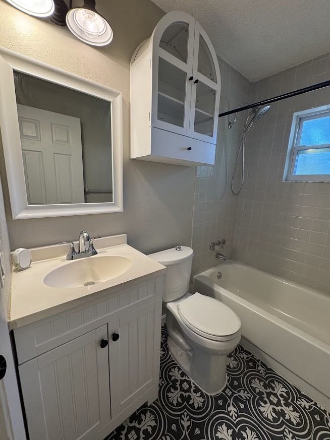 1405 Galveston Ave - Photo 7 of 14