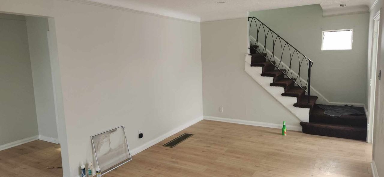 8958 Whitcomb St - Photo 3 of 15