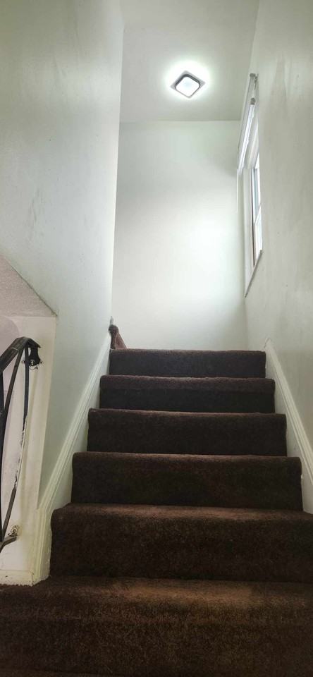 8958 Whitcomb St - Photo 4 of 15