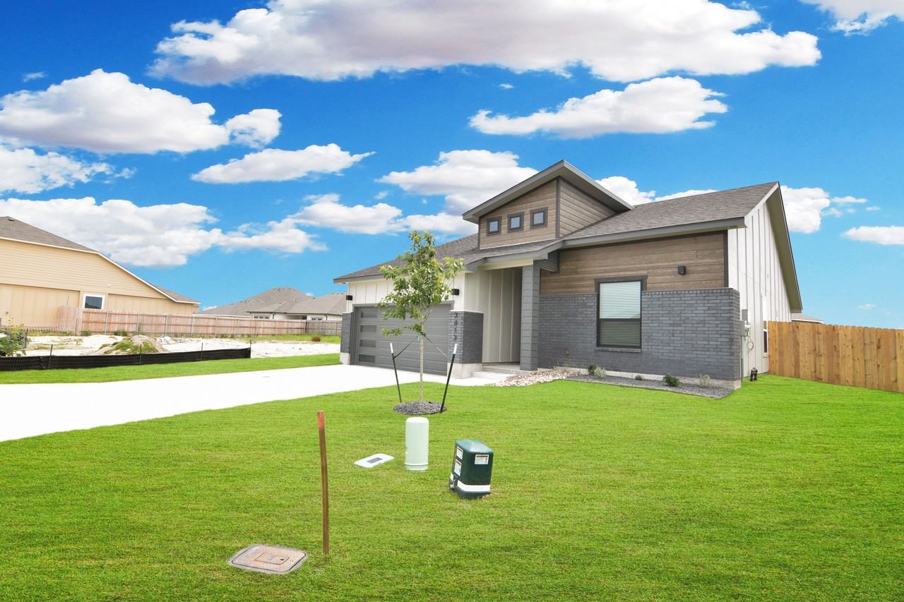 2013 Clear Sky Ct - Photo 3 of 19