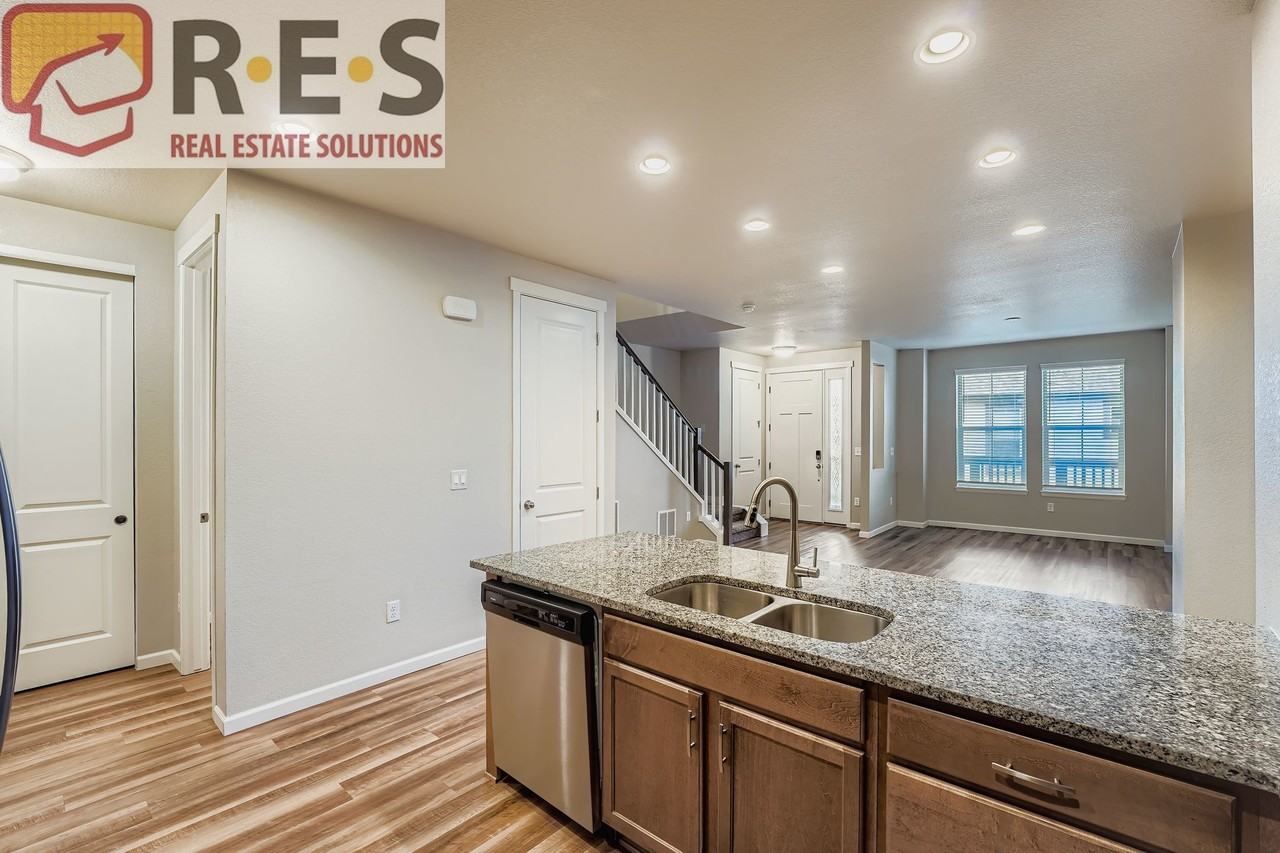 6831 Bethany Dr - Photo 5 of 17