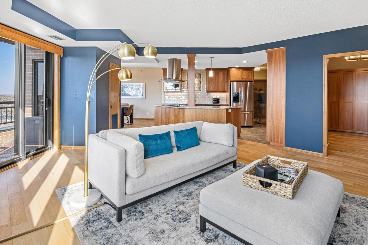 168 6th St E #2806 - Photo 3 of 24