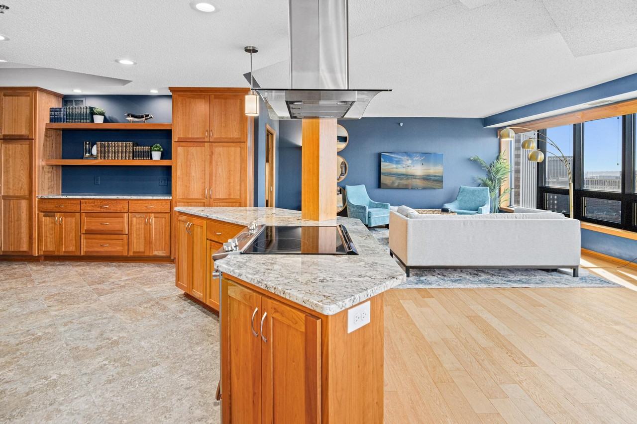 168 6th St E #2806 - Photo 4 of 24