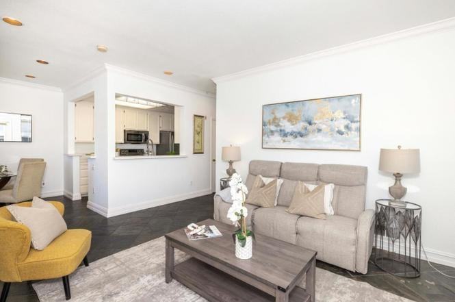 2309 Hastings Shore Ln #70B - Photo 3 of 19