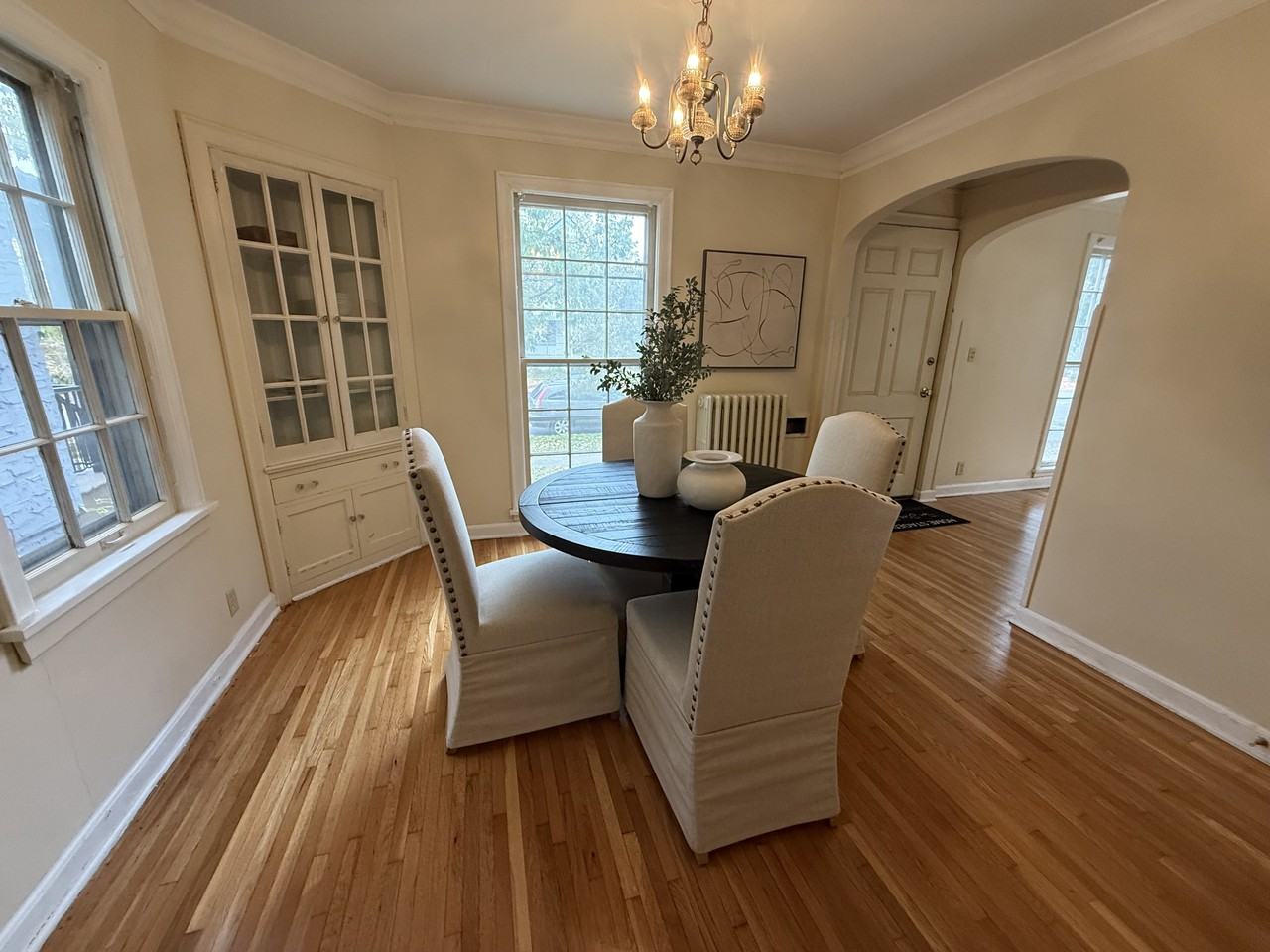 1090 16th Ave Se - Photo 5 of 13