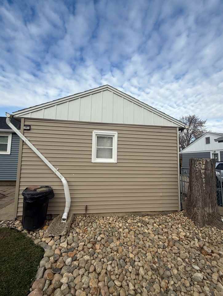 509 15 1/2 Ave Sw - Photo 3 of 4