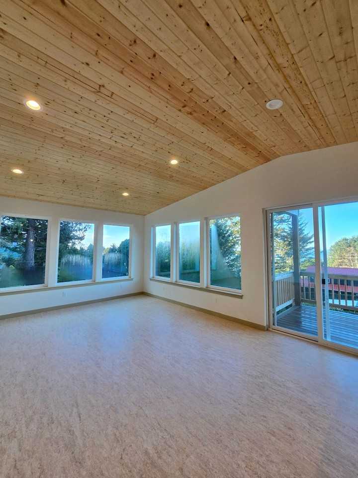 471 Overlook Dr - Photo 4 of 18