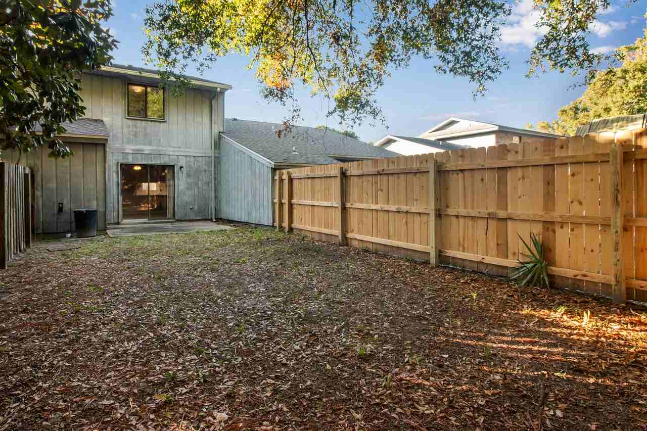 23 Cape Dr Nw #C - Photo 4 of 20