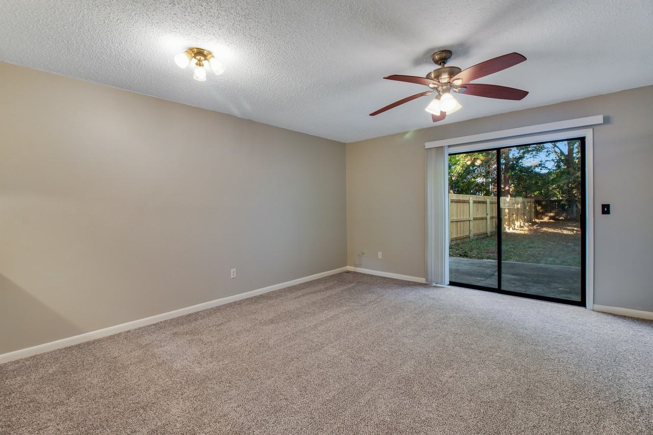 23 Cape Dr Nw #C - Photo 6 of 20