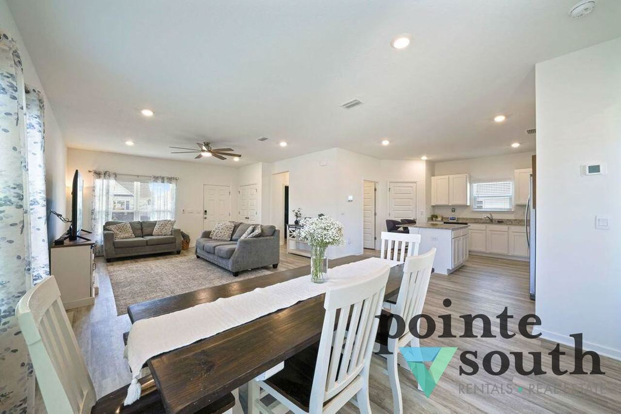 51 Woodsorrel St - Photo 7 of 37