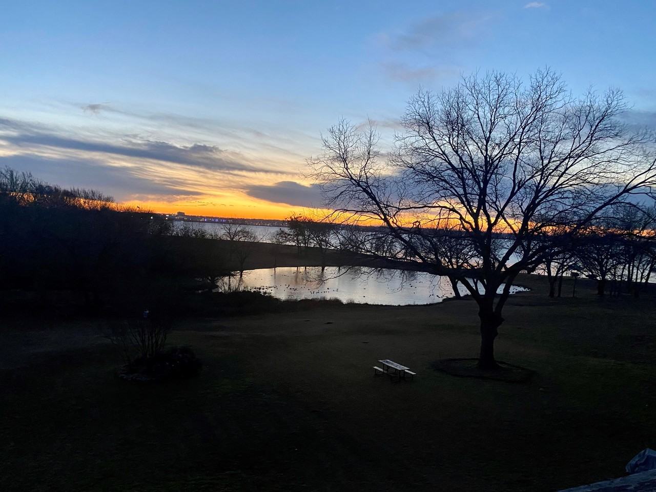 4322 Duck Pond Ln - Photo 4 of 25