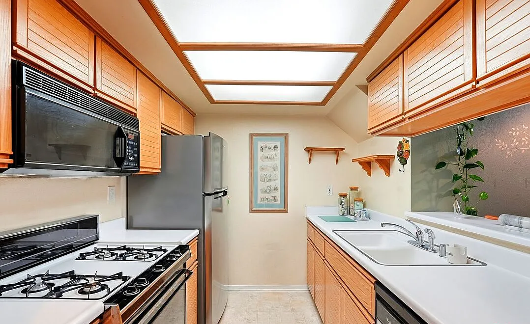 12601 Van Nuys Blvd #256 - Photo 7 of 13