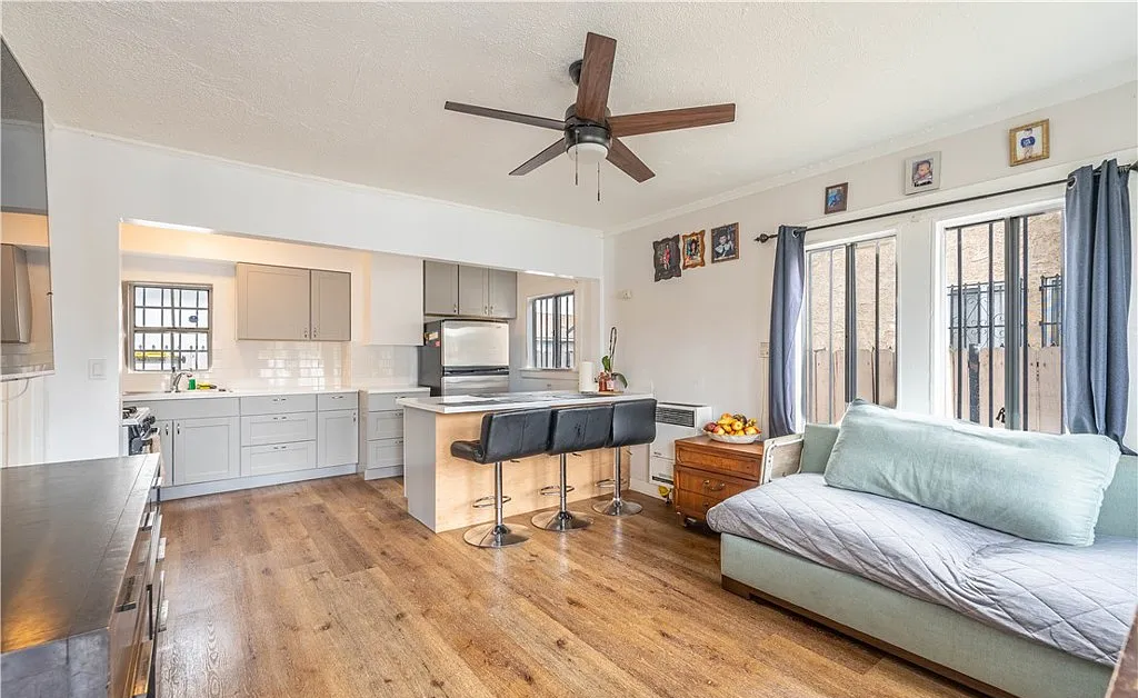 840 1/2 W Gage Ave - Photo 2 of 16