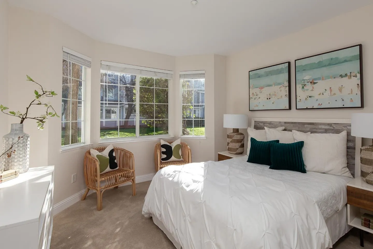 606 Arcadia Ter #103 - Photo 2 of 9