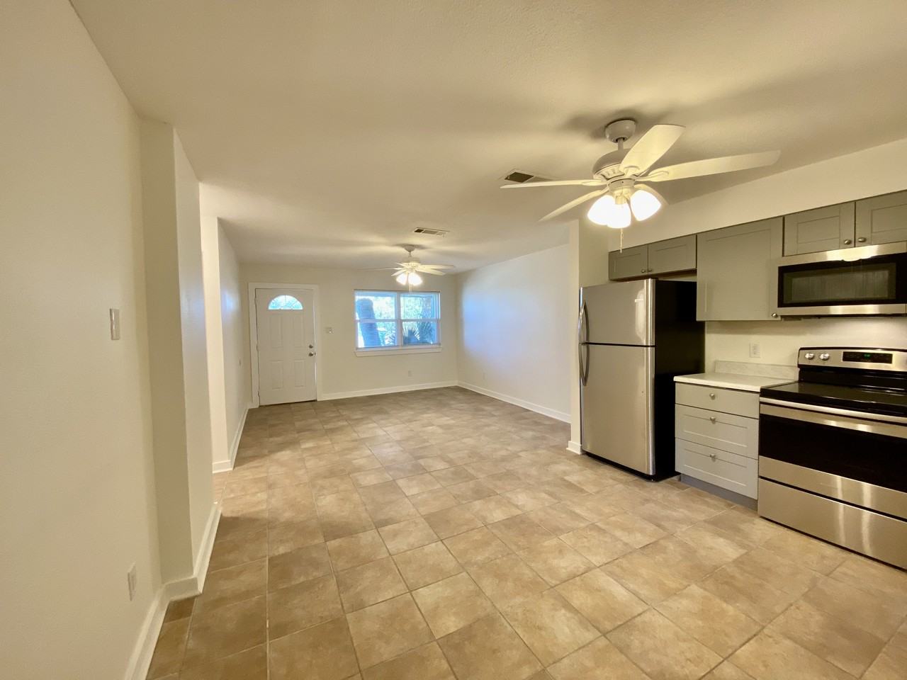 9519 Lillian Hwy - Photo 3 of 12