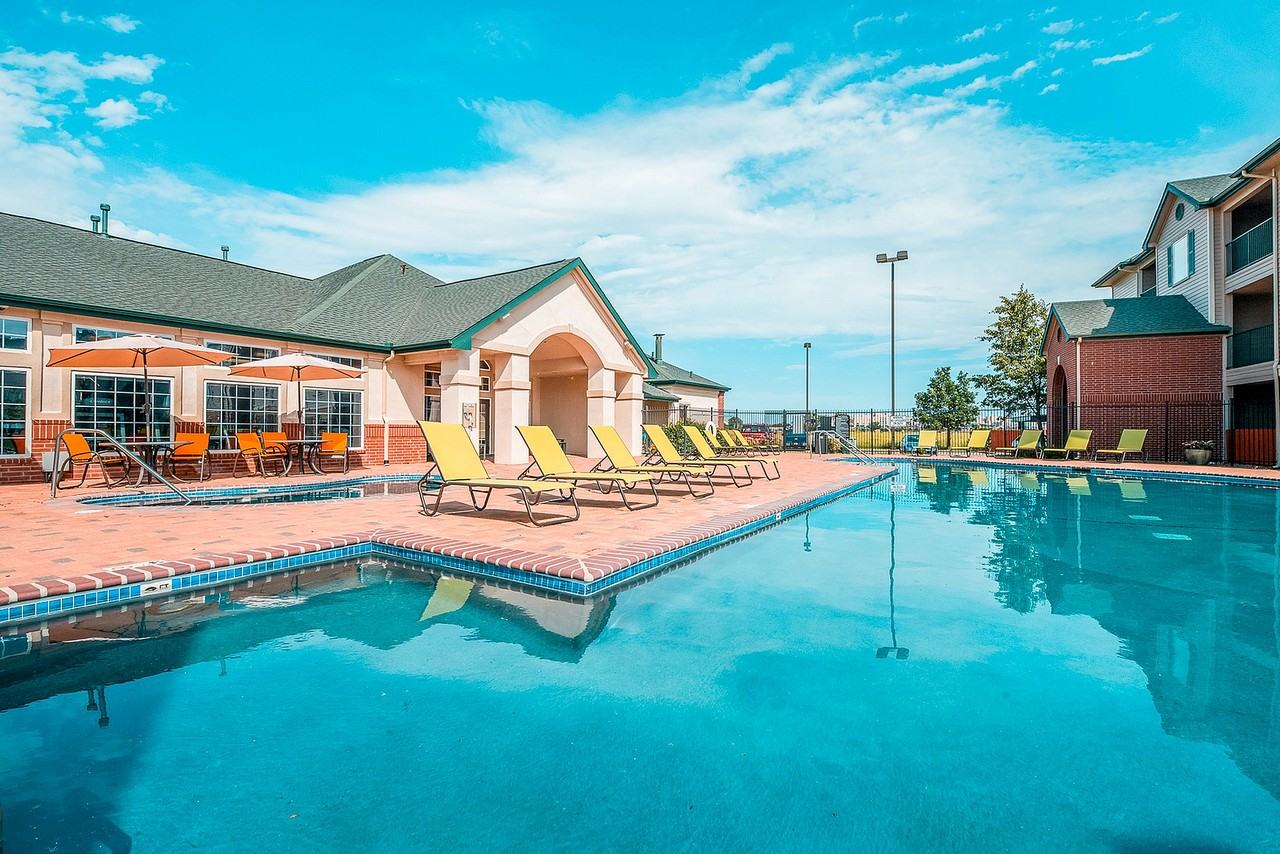 The Quarters Lincoln - Photo 2 of 38