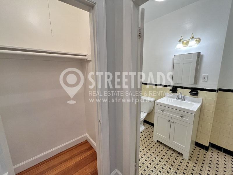 1129 Beacon Street #5 - Photo 4 of 45