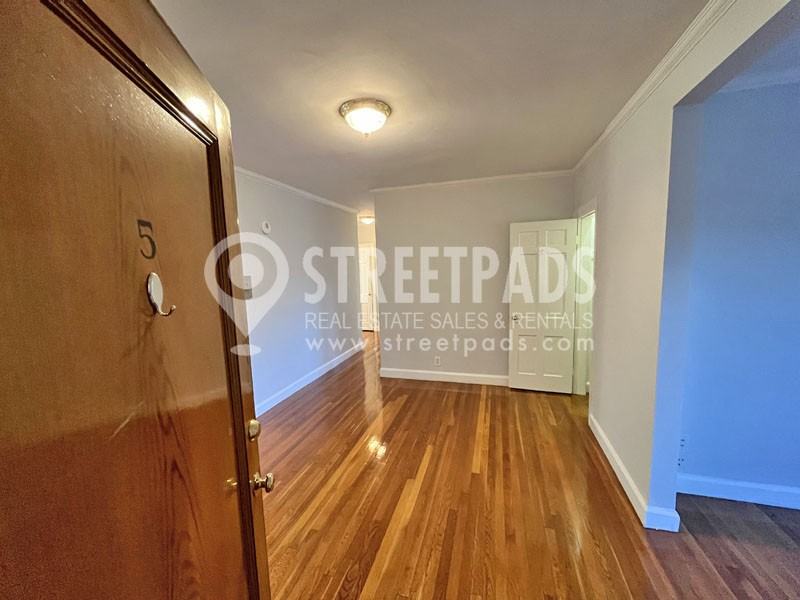 1129 Beacon Street #5 - Photo 6 of 45