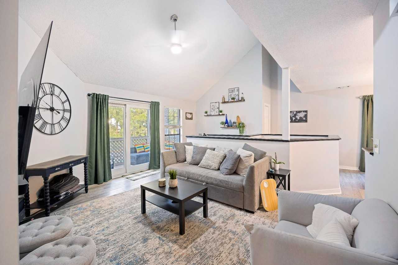 340 Sandpiper Dr - Photo 5 of 11