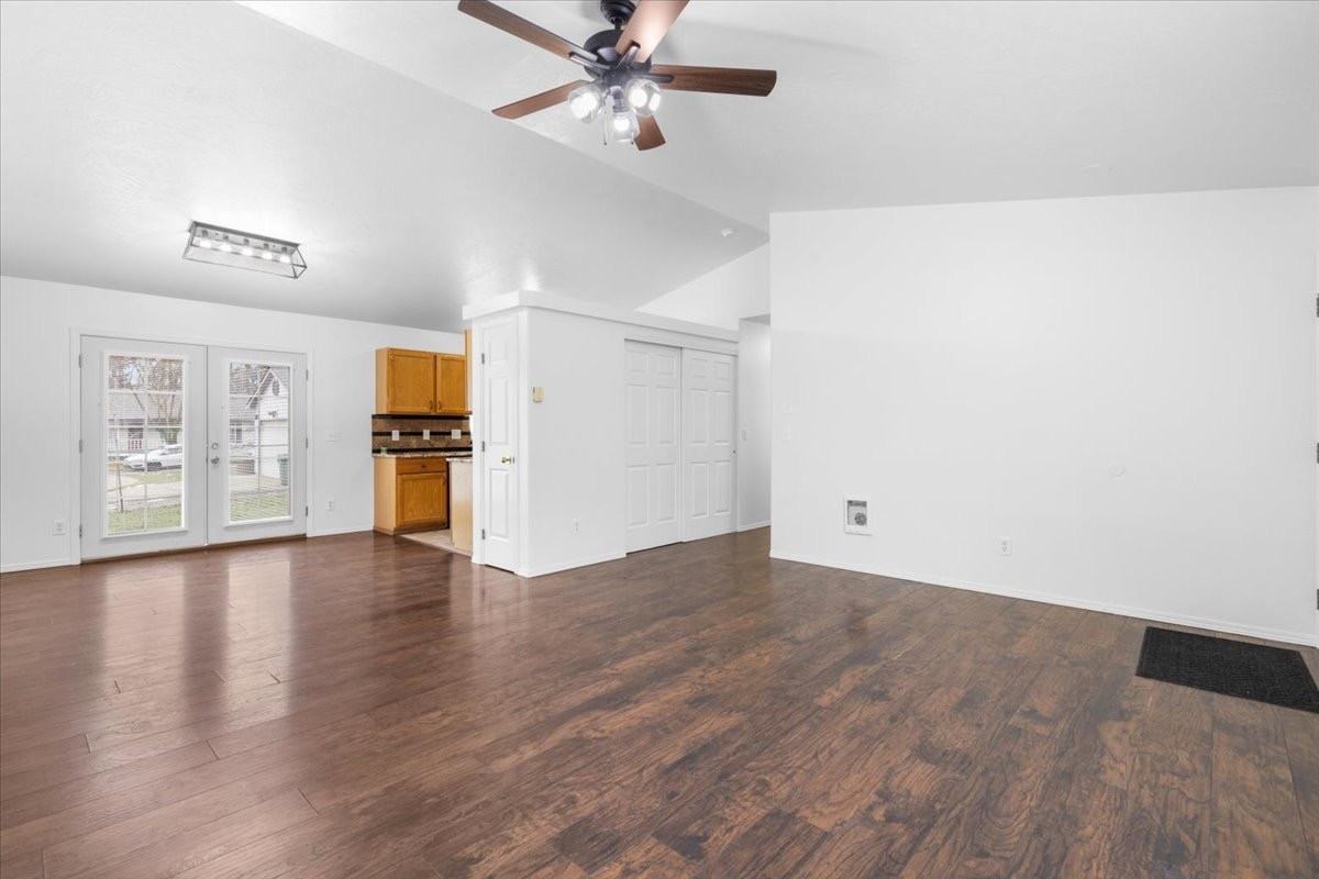 6648 W Legacy Dr - Photo 7 of 20