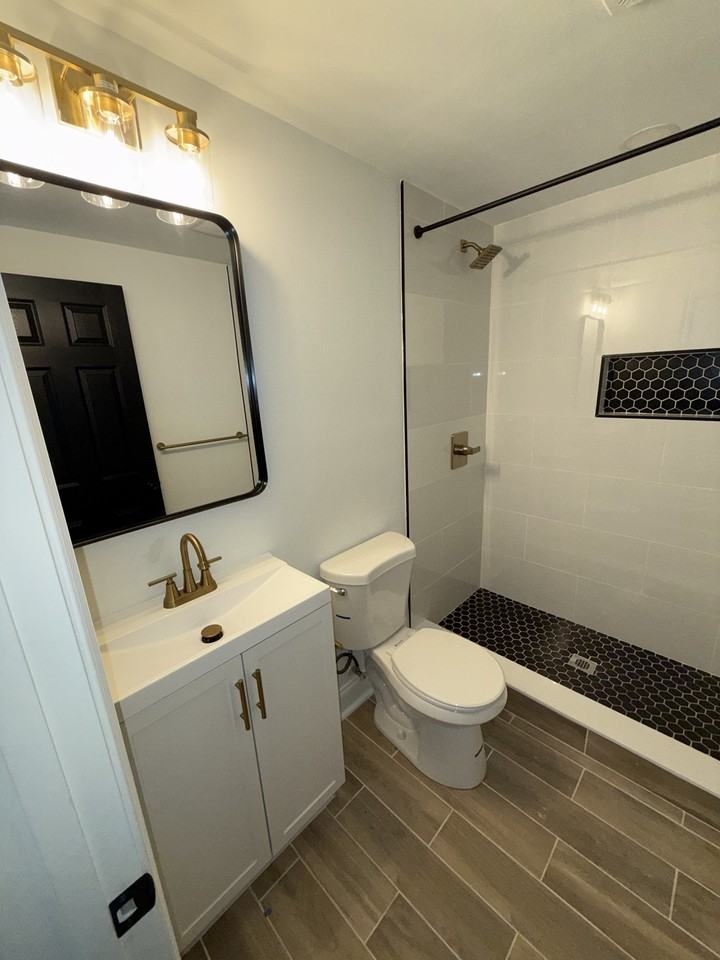 2028 Druid Hill Ave #2028DH1 - Photo 7 of 8